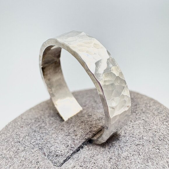 VTG Solid Sterling Silver 925 Hammered Finish Band Ring Size 9.25 - Picture 4 of 11